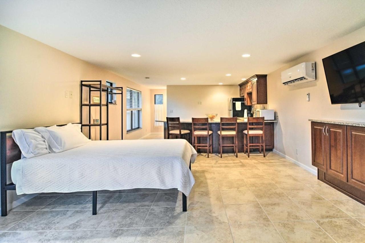 Sleek Largo Studio With Pond Less Than 7 Mi To Beach! Buitenkant foto