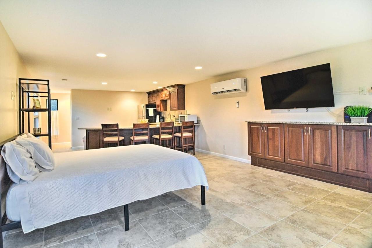 Sleek Largo Studio With Pond Less Than 7 Mi To Beach! Buitenkant foto