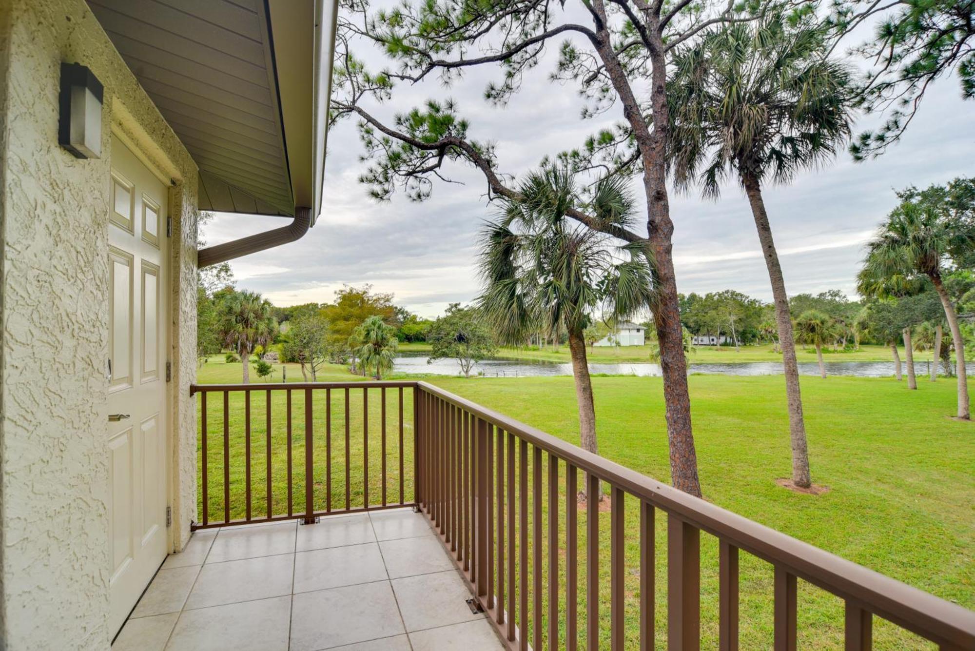 Sleek Largo Studio With Pond Less Than 7 Mi To Beach! Buitenkant foto